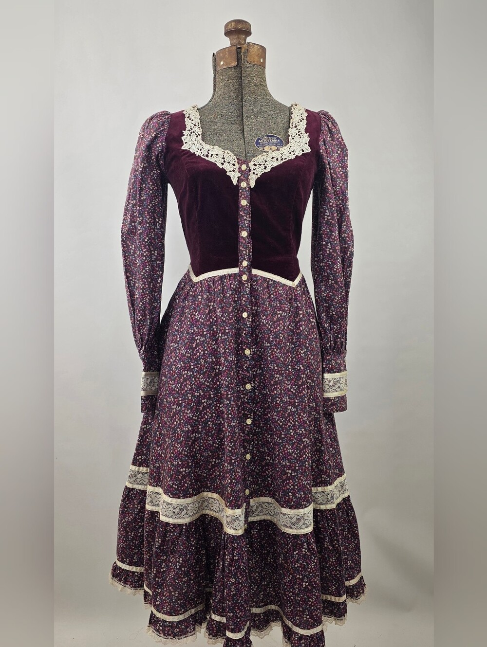 Gunne Sax Vintage 70's Floral Burgundy Velveteen Button Bodice Calico Midi Dress